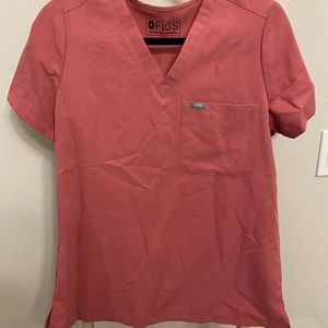 Small Mauve Pink Figs One Pocket Scrub Top - used with oil stain left shoulder